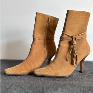 Predictions: Women, Camel, Suede, Mid-calf leather boots. Cowgirl look. Size 9.5